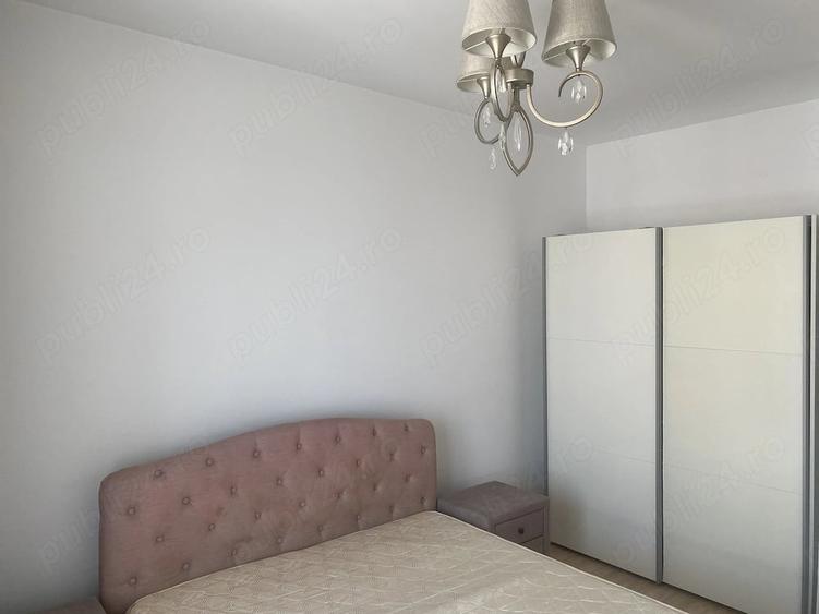 Apartament cu 3 camere decomandat în Metalurgiei