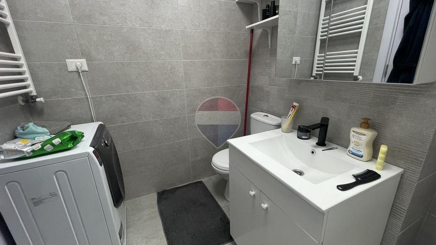 Apartament cu 2 camere decomandat, mobilat în Titan