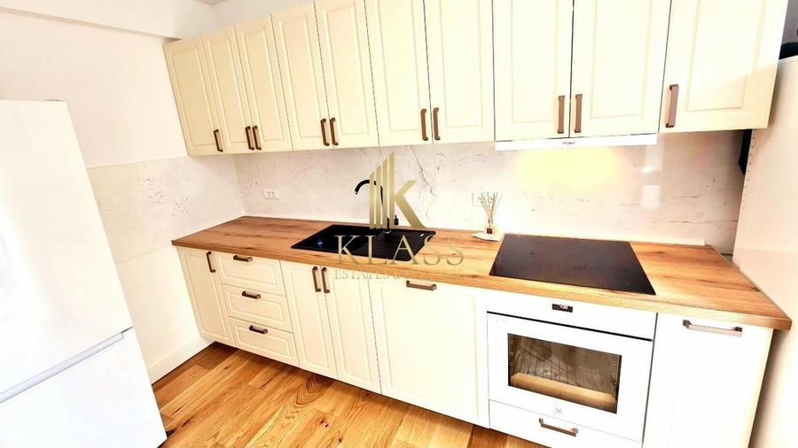 Apartament cu 3 camere decomandat, mobilat în Timpuri Noi