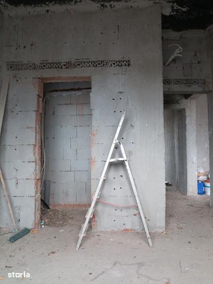 Casă cu 3 camere cu Teren 400 Mp în Limanu