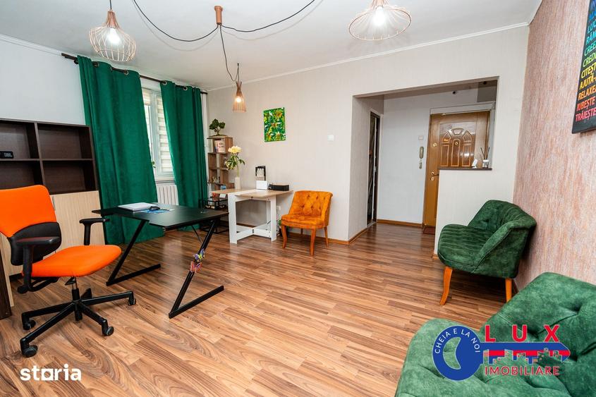 Spațiu comercial, de 47 mp, în Piața Veche