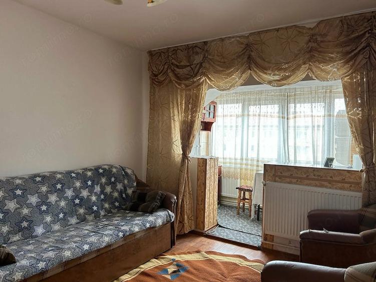 Apartament cu 2 camere semidecomandat în Central