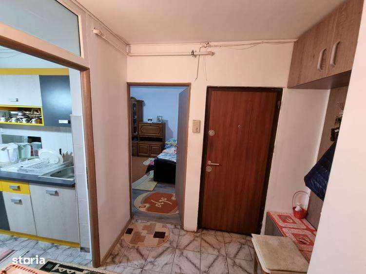 Apartament cu 2 camere decomandat, mobilat în Faleza Nord