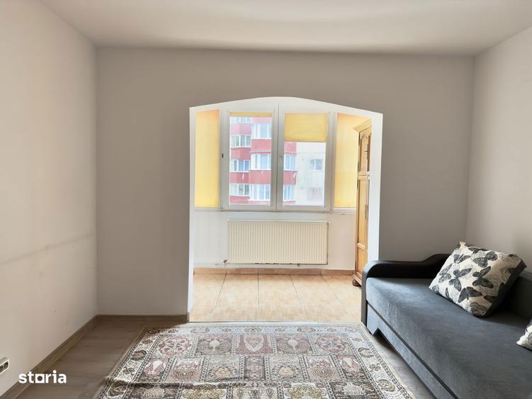 Apartament cu 2 camere decomandat în Răcădău