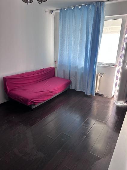 Apartament cu 2 camere semidecomandat în Gorjului