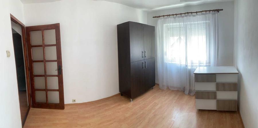 Apartament cu 3 camere decomandat în Lotus