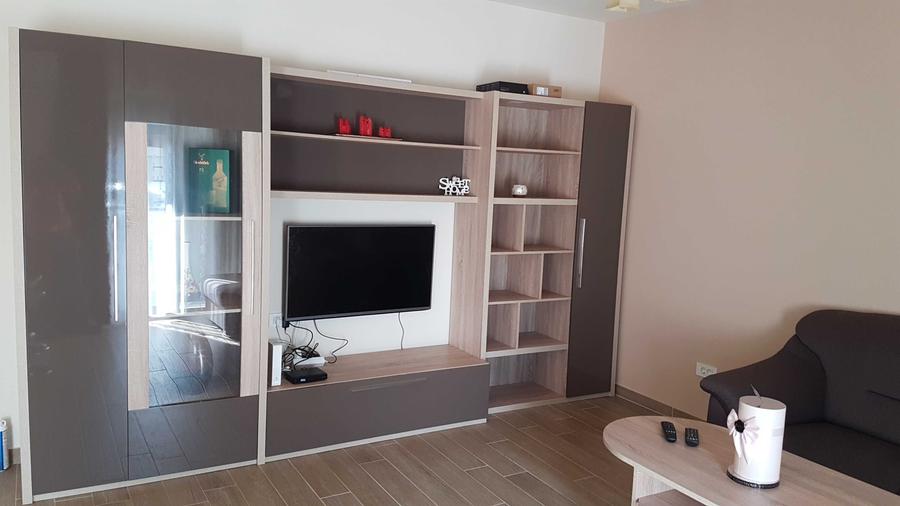 Apartament cu 2 camere decomandat în Dumbrăvița