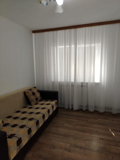 Apartament cu 3 camere decomandat în Obcini