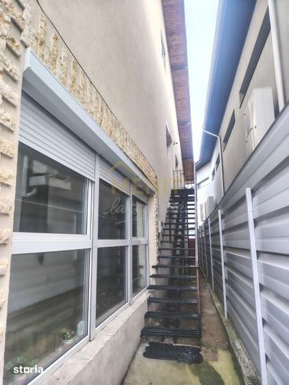 Casă cu 5 camere cu Teren 287 Mp în Central