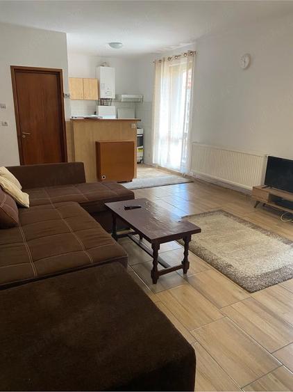 Apartament cu 3 camere decomandat în Poiana Brașov