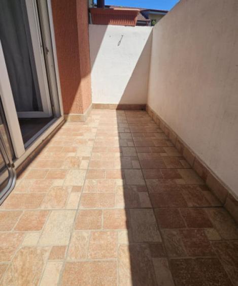 Apartament cu 3 camere semidecomandat în Florești — fotografia 3