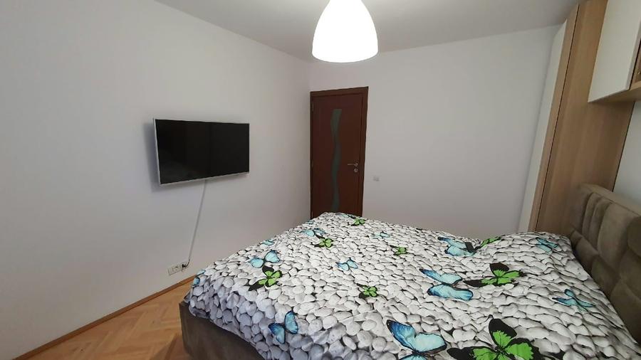 Apartament cu 3 camere decomandat în Pantelimon