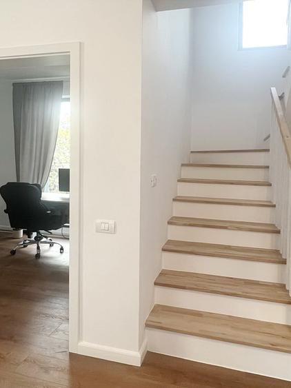 Casă individuală cu 5 camere cu Canalizare în Ultracentral