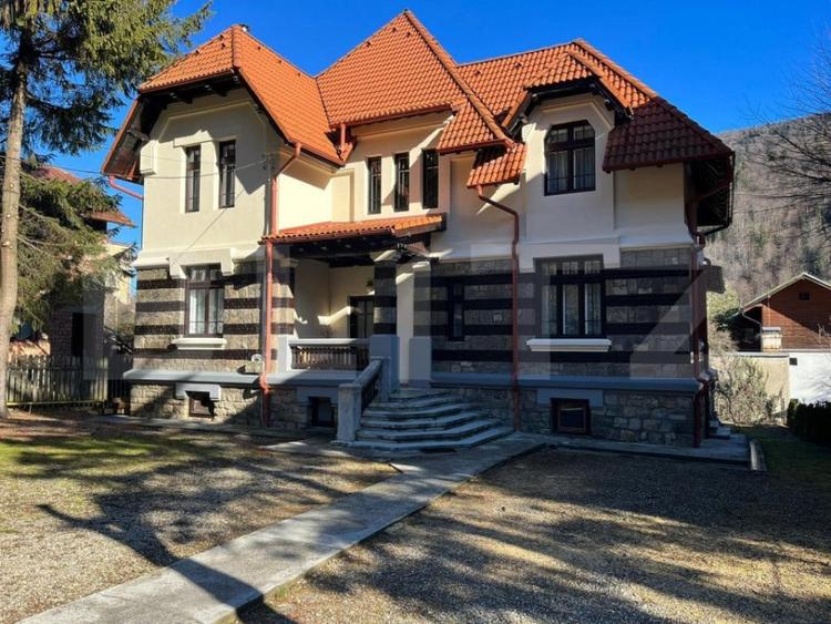 Casă cu 5 camere cu Teren 760 Mp în Central