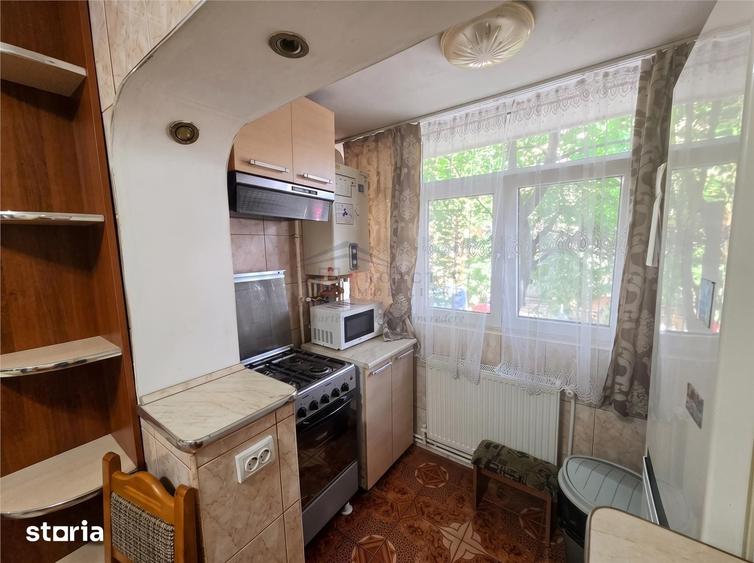 Apartament cu 3 camere decomandat în Obcini