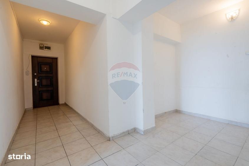 Apartament cu 3 camere decomandat în Fundeni