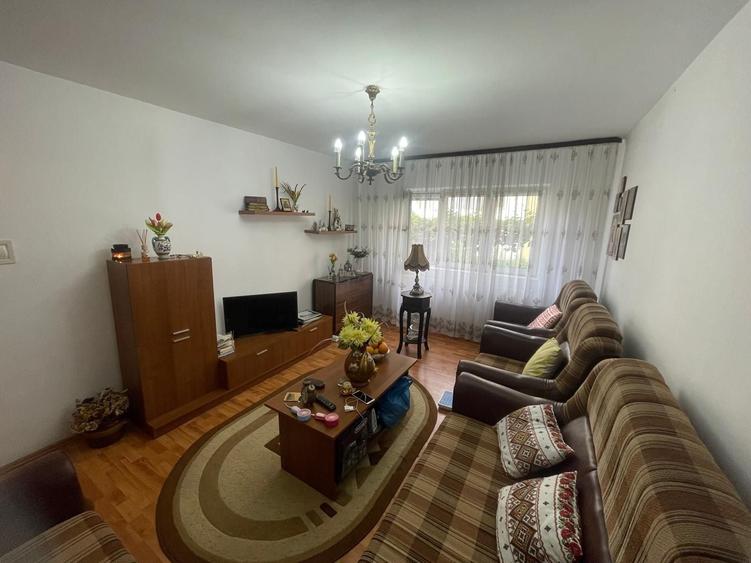 Apartament cu 2 camere decomandat în Fălticeni
