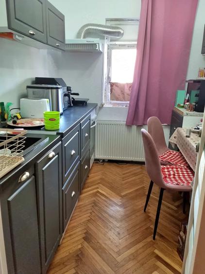 Apartament cu 3 camere decomandat în Decebal