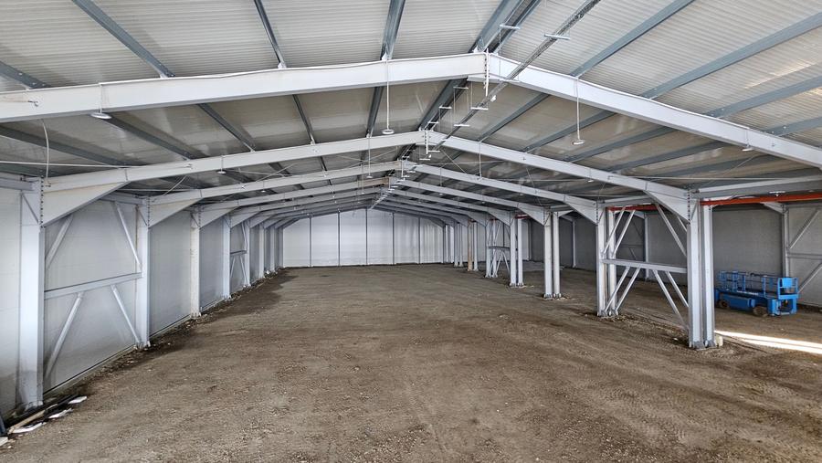 Spațiu industrial, de 1,300 mp, în Balotești