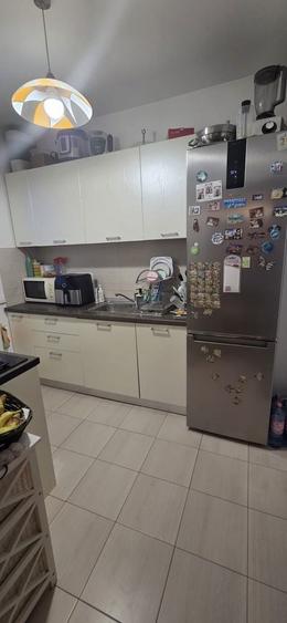 Apartament cu 3 camere decomandat în Lazaret