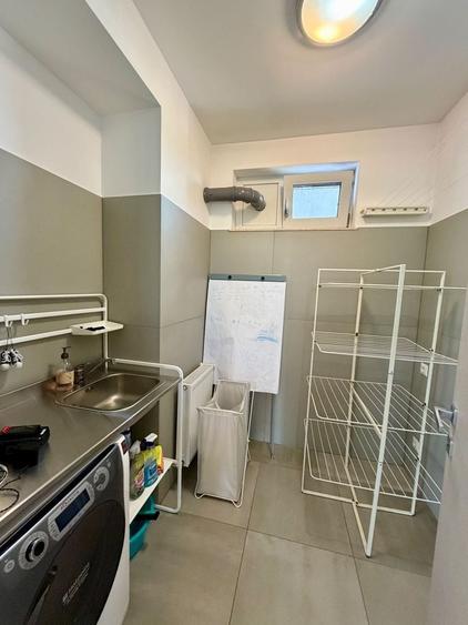 Apartament cu 3 camere în Iancu Nicolae