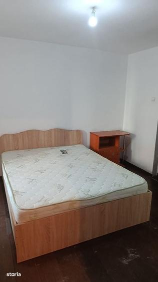 Apartament cu 2 camere în Micro 6