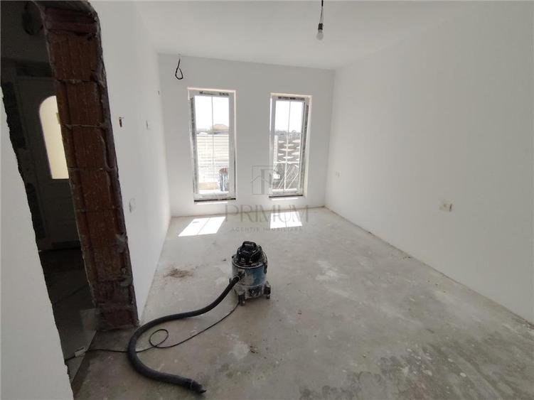 Duplex cu 3 camere cu Teren 323 Mp în Moșnița Nouă