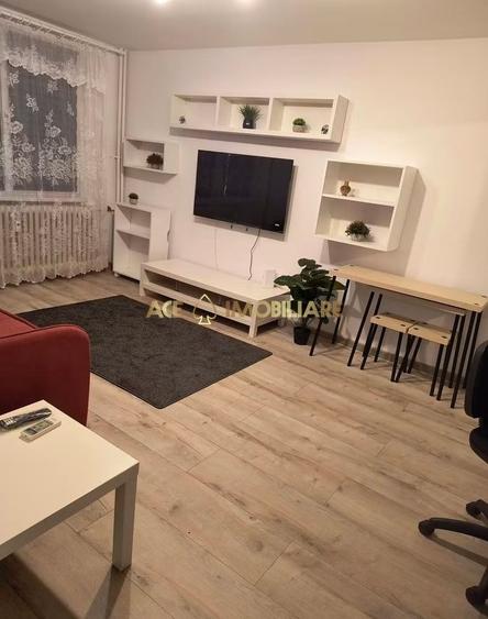 Garsonieră decomandată, mobilată în Drumul Taberei