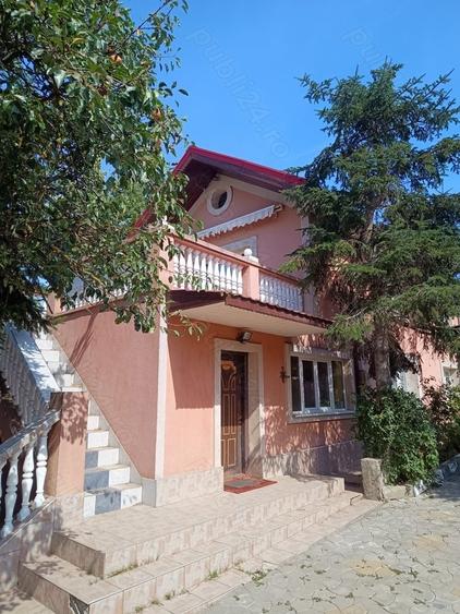Casă cu 5 camere cu Teren 1000 Mp în Postăvari