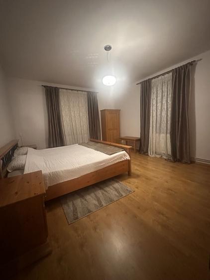Casă cu 4 camere cu Teren 300 Mp în Sub Arini