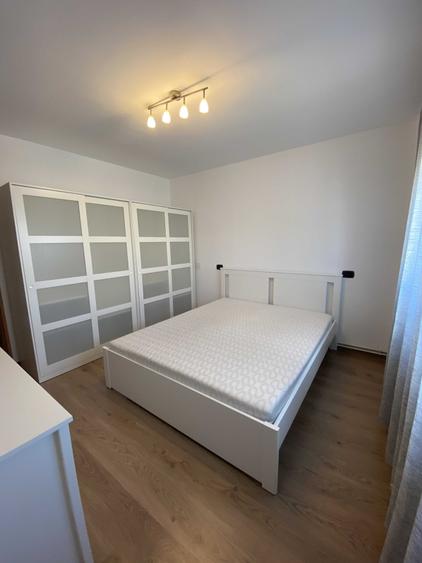 Apartament cu 4 camere decomandat în UTA