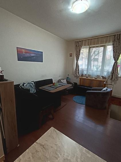 Apartament cu 2 camere semidecomandat în Tractorul