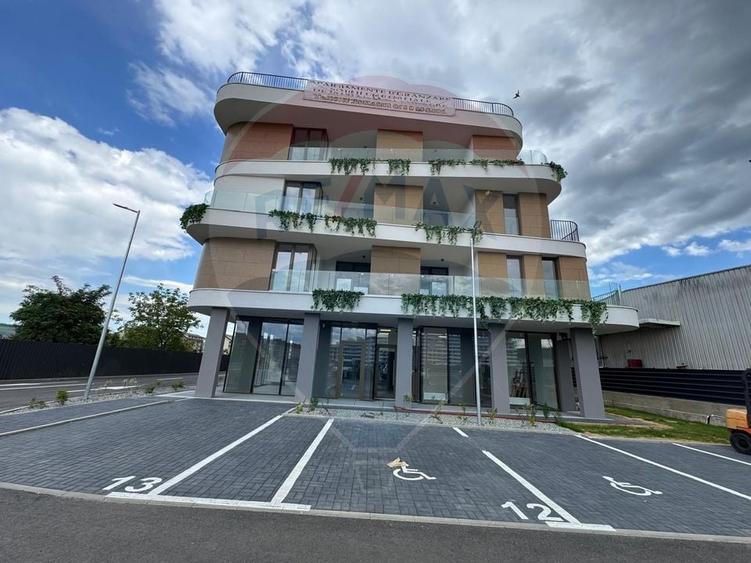 Spațiu comercial de închiriat –70 mp, bloc nou, zonă centrală Florești - 1