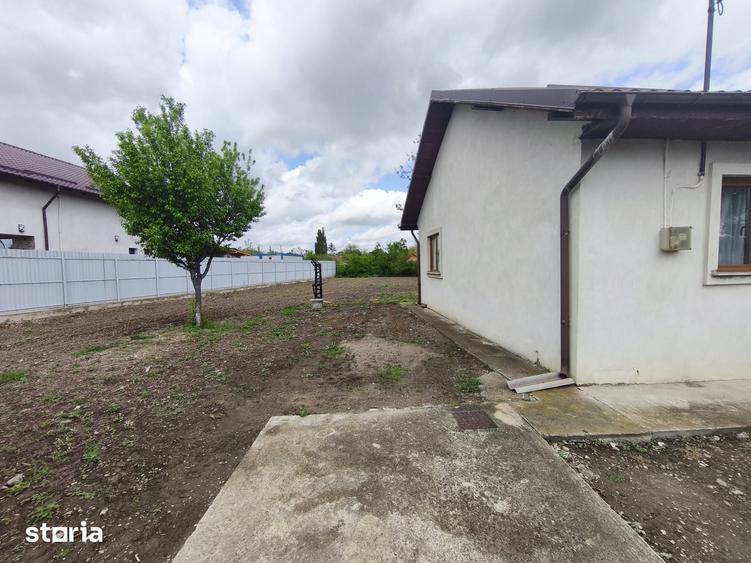 Casă cu 3 camere cu Teren 1259 Mp în Drăgănești