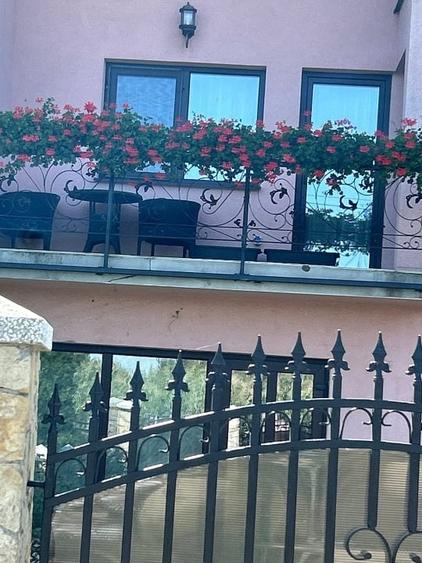 Casă cu 5 camere cu Canalizare în Draxini