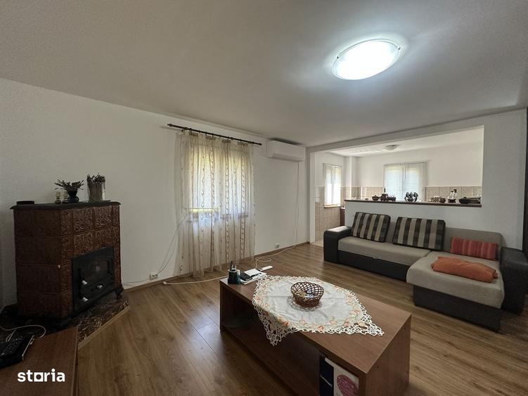 Casă cu 3 camere în Șoimari