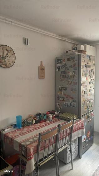 Apartament cu 3 camere semidecomandat în Theodor Pallady