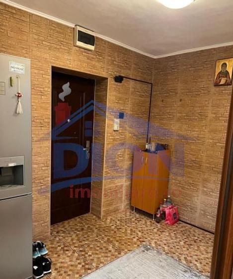 Garsonieră decomandată în Vitan