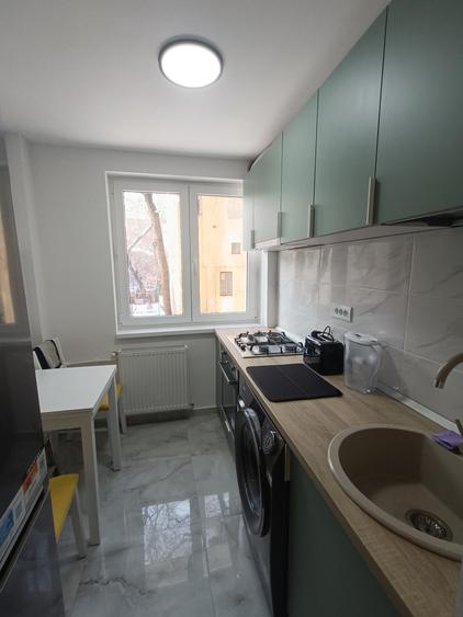Apartament cu 2 camere semidecomandat în Romană