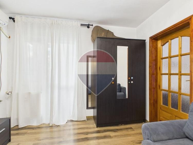Apartament cu 2 camere semidecomandat, mobilat în Olteniței
