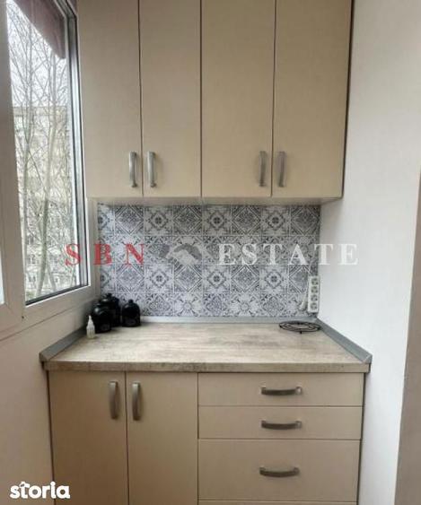 Apartament cu 3 camere decomandat, mobilat în Berceni