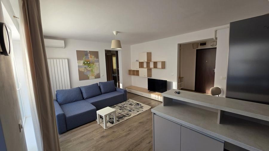 Apartament cu 2 camere în Tractorul