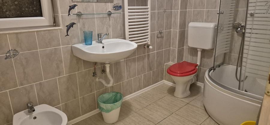 Garsonieră decomandată în Câmpina