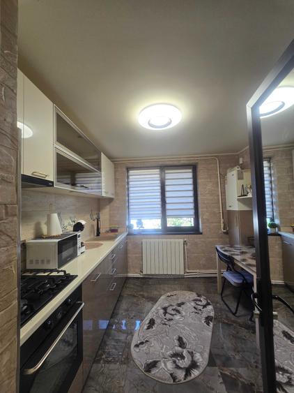 Apartament cu 2 camere semidecomandat în Hipodrom
