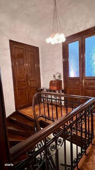 Apartament cu 4 camere decomandat în Eminescu