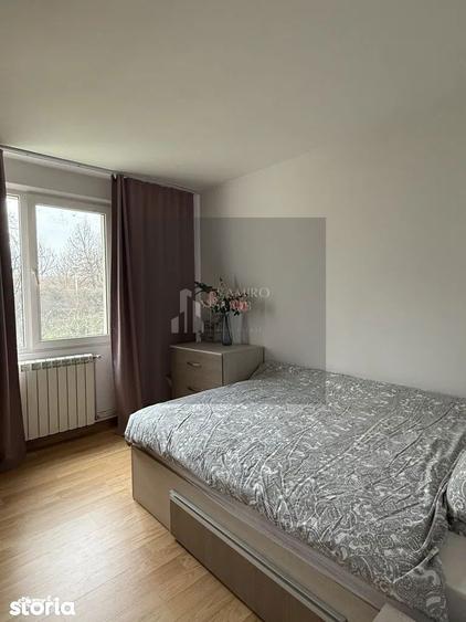Apartament cu 3 camere decomandat, mobilat în Titan