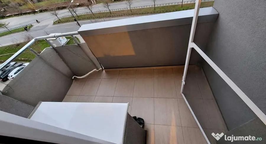 Apartament cu 2 camere decomandat în Craiovița Nouă
