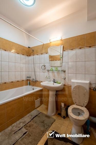 Apartament cu 3 camere decomandat, mobilat în Central