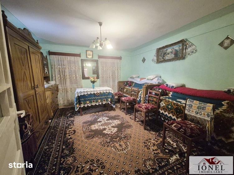 Casă cu 4 camere cu Teren 2038 Mp în Jidvei
