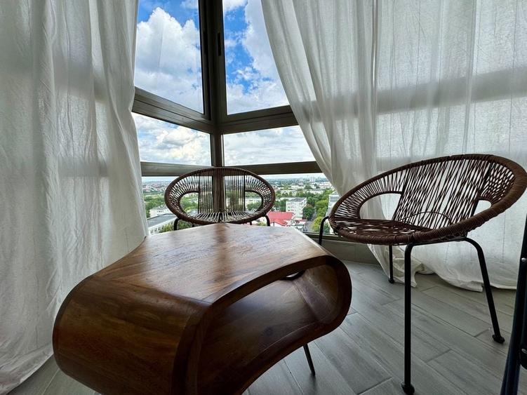 Apartament cu 3 camere decomandat în Doamna Ghica
